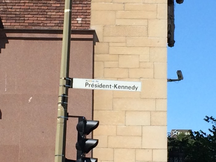 Avenue du Président Kennedy, not far from our apartment
