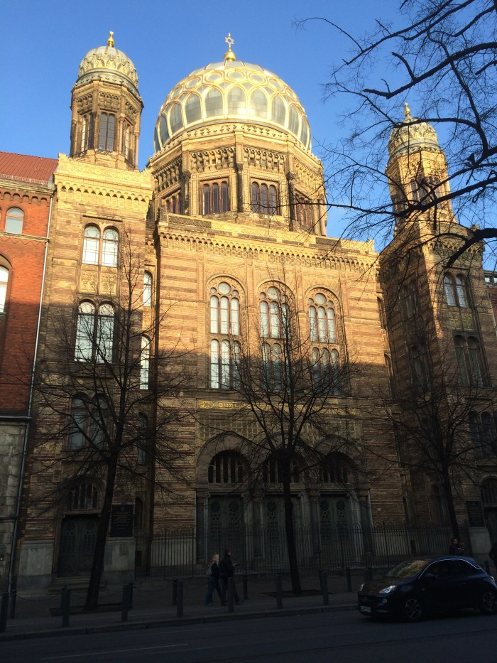 The New Synagogue survived Kristallnacht but was mostly destroyed during WW II. Its facade and dome have been rebuilt.