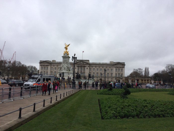 Buckingham Palace - without those throngs of horrible tourists in front :-)